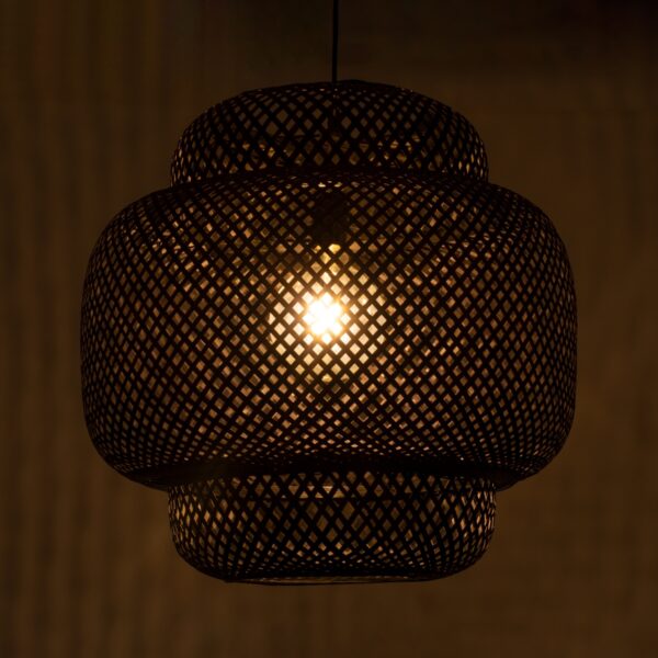GloboStar® MALDIVES 00579 Μοντέρνο Κρεμαστό Φωτιστικό Οροφής Μονόφωτο 1 x E27 Μαύρο Bamboo Πλέγμα Φ56 x Υ54cm