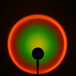 GloboStar® 00821 Μοντέρνο Minimal Επιδαπέδιο Φωτιστικό Μεταλλικό Μονόφωτο LED 12W DC 5V με Projector LENS Ειδικού Εφέ & Καλώδιο Τροφοδοσίας USB Rotation Head 180° RAINBOW GREEN