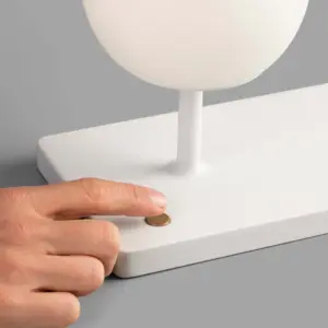 Faro Barcelona NIKO GLASS   Επιτραπέζιο Φωτιστικό LED σε Λευκό Χρώμα 7W 3000K  – 01007A