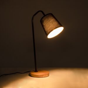 GloboStar® BARNABY 01573 Μοντέρνο Επιτραπέζιο Φωτιστικό Πορτατίφ Μονόφωτο Μαύρο Μεταλλικό με Καπέλο και Ξύλινη Καφέ Βάση Φ13 x Υ48cm