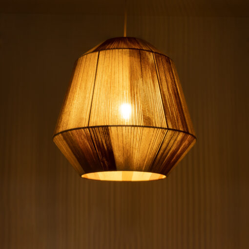 GloboStar® SALERNO 02187 Boho Κρεμαστό Φωτιστικό Οροφής Μονόφωτο 1 x E27 AC220-240V IP20 – Φ50 x Υ50cm – Μπεζ με Λευκό και Καφέ με Ροζ Λεπτό Νήμα Βαμβακερό Πλέγμα Καμπάνα – 5 Χρόνια Εγγύηση