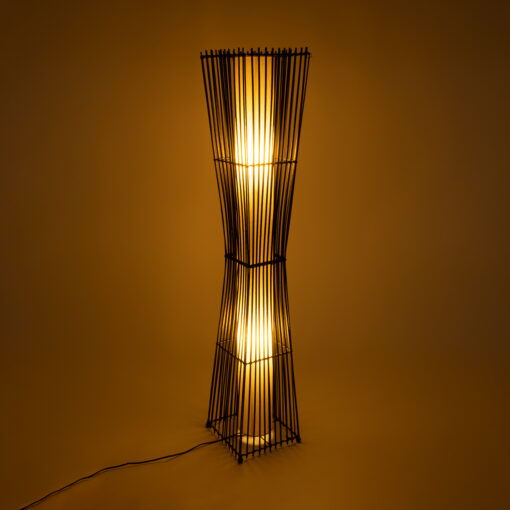 GloboStar® PALMA 02274 Boho Επιδαπέδιο Φωτιστικό Δίφωτο 2 x E27 AC220-240V IP20 – Μ25 x Π25 x Υ140cm – Μαύρο Ξύλινο Μπαμπού Πλέγμα με Μπεζ Ύφασμα – 5 Χρόνια Εγγύηση