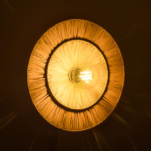 GloboStar® COLOMBO 02278 Boho Φωτιστικό Τοίχου – Απλίκα Μονόφωτο 1 x E27 AC 220-240V IP20 – Φ40 x Υ4.5cm – Μπεζ με Μπεζ Καφέ Φυσική Ράφια Άχυρο Πλέγμα – 5 Χρόνια Εγγύηση