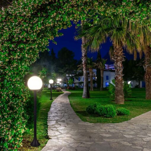 Φωτιστικό Κολωνάκι Δαπέδου Μαύρο 1xE27 με Πλαστική Οπάλ Μπάλα IP44 V-TAC – 11827