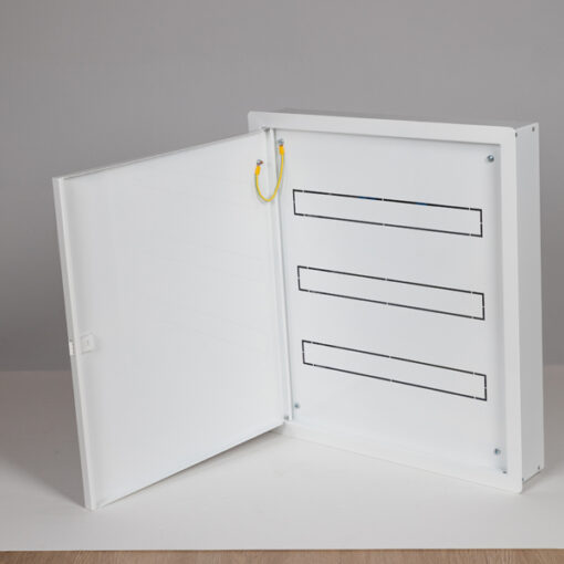 ΠΙΝΑΚΑΣ ΧΩΝΕΥΤΟΣ ΜΕΤΑΛΛΙΚΟΣ  3X24 ΘΕΣΕΩΝ IP30 EUROLAMP – 147-31132