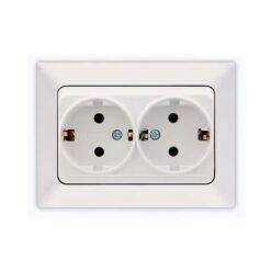 ΠΡΙΖΑ ΣΟΥΚΟ ΔΙΠΛΗ ΧΩΝΕΥΤΗ 16A ΛΕΥΚΗ EUROLAMP ΝΕAD – 152-16003