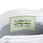 GloboStar® Artificial Garden KEFALONIA 20321 Διακοσμητικό Πλεκτό Καλάθι – Κασπώ Γλάστρα – Flower Pot Γκρι με Λευκό Φ20cm x Υ20cm