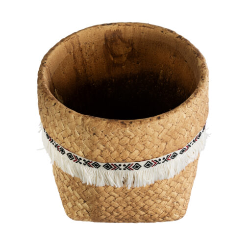 GloboStar® Artificial Garden MONTANA 20504 Διακοσμητικό Κεραμικό Κασπώ Γλάστρα – Flower Pot Καφέ με Λευκή Υφασμάτινη Κορδέλα και Μαύρες – Κόκκινες Λεπτομέρειες Φ16.5 x Υ15.5cm