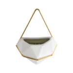 GloboStar® Artificial Garden LOUVRE 20533 Διακοσμητικό Κεραμικό Κασπώ Γλάστρα – Flower Pot Λευκό με Χρυσό Μ15 x Π8 x Υ24cm