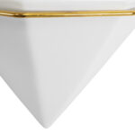 GloboStar® Artificial Garden LOUVRE 20534 Διακοσμητικό Κεραμικό Κασπώ Γλάστρα – Flower Pot Λευκό με Χρυσό Μ20 x Π10.5 x Υ30cm