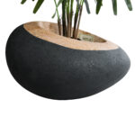 GloboStar® Artificial Garden RAVELLO 20746 Επιδαπέδιο Πολυεστερικό Τσιμεντένιο Κασπώ Γλάστρα – Flower Pot Μαύρο με Καφέ Μ82 x Π62 x Υ45cm