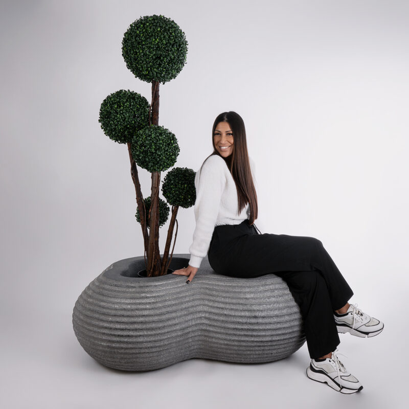 GloboStar® Artificial Garden FLORENCE 20751 Επιδαπέδιο Πολυεστερικό Τσιμεντένιο Κασπώ Γλάστρα – Flower Pot Γκρι Μ130 x Π90 x Υ48cm