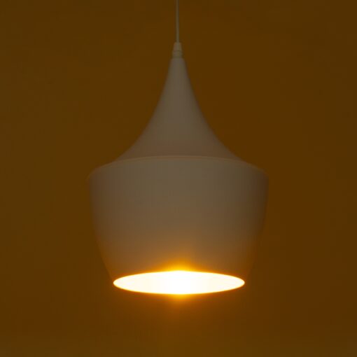 GloboStar® SHANGHAI WHITE 01026-A Μοντέρνο Κρεμαστό Φωτιστικό Οροφής Μονόφωτο 1 x E27 Λευκό Μεταλλικό Καμπάνα Φ25 x Υ30cm