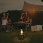 LED Ηλιακό Φορητό Φωτιστικό Μαύρο με Λαβή Θερμό 2700K V-TAC – 23386