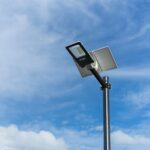 50W Ηλιακό Υβριδικό Φωτιστικό Δρόμου Μαύρο LED 4000K IP65 V-TAC – 23578