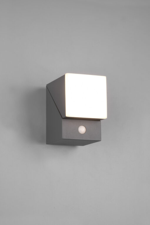 Φωτιστικό Τοίχου Trio Lighting AVON  LED, 7W ·  800lm, 3000K Ανθρακί Χυτό Αλουμίνιο, περιστρεφόμενο, με αισθητήρα φωτός και κίνησης IP54 – 270669142