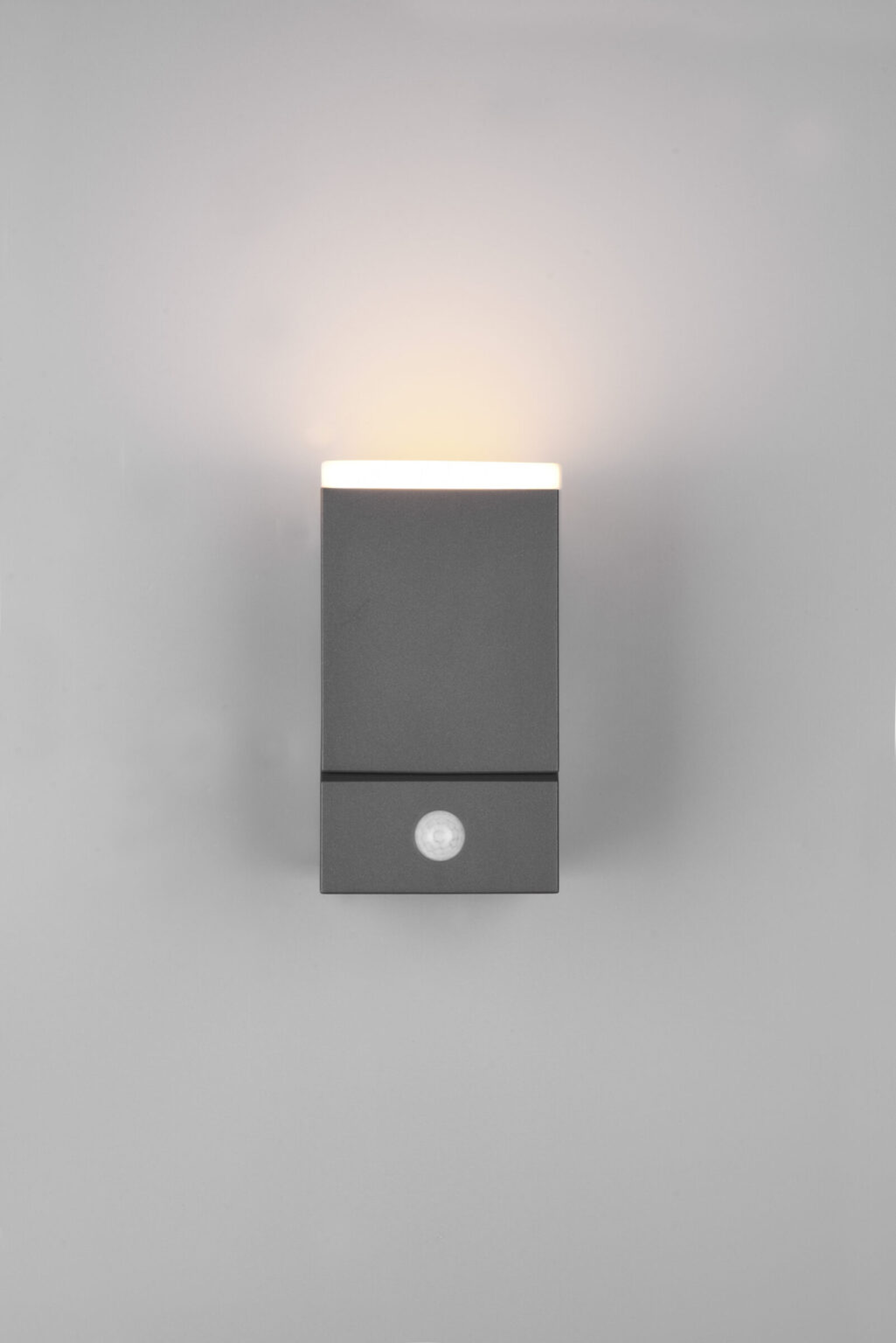 Φωτιστικό Τοίχου Trio Lighting AVON  LED, 7W ·  800lm, 3000K Ανθρακί Χυτό Αλουμίνιο, περιστρεφόμενο, με αισθητήρα φωτός και κίνησης IP54 – 270669142