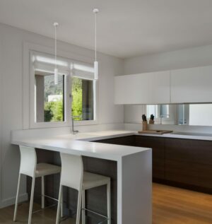 ΚΡΕΜΑΣΤΟ ΦΩΤΙΣΤΙΚΟ SPOT ORA ΛΕΥΚΟ LED  4W 3000K FARO – 29894