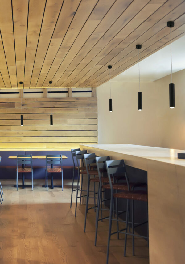 ΚΡΕΜΑΣΤΟ ΦΩΤΙΣΤΙΚΟ SPOT ORA ΜΑΥΡΟ LED 4W 3000K FARO – 29895