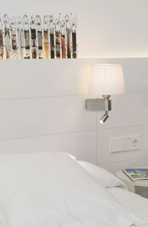 ROOM WHITE WALL LAMP WITH LED READER 3W 3000K 200Lm FARO – 29976