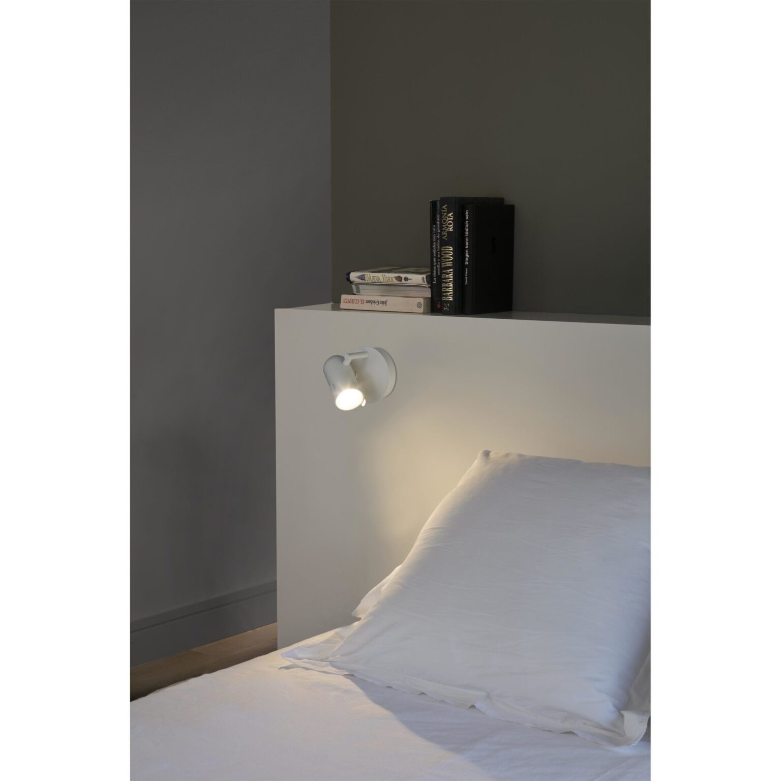 ORLEANS WHITE WALL LAMP 1L FARO – 43520