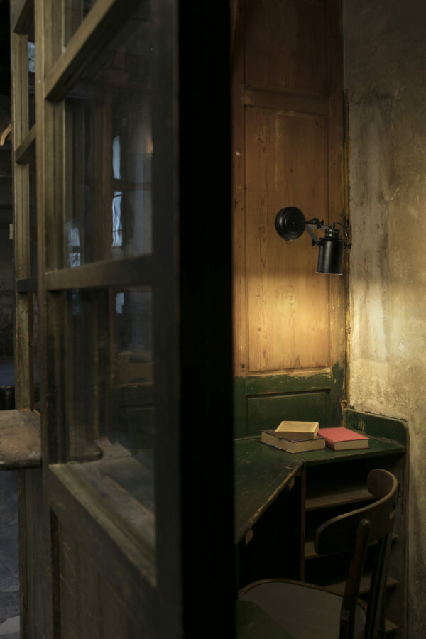 LIST BLACK SPOTLIGHT FARO – 60000