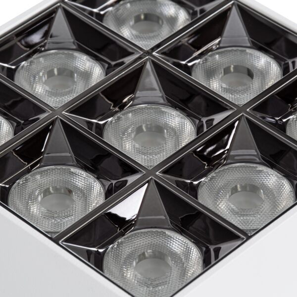 GloboStar® LUMINAR SUPERIOR 60339 Επιφανειακό LED Spot Downlight TrimLess 30W 4050lm 36° AC 220-240V IP20 Μ12 x Π12 x Υ6.6cm – Λευκό με Κάτοπτρο Χρωμίου – Θερμό Λευκό 2700K – Bridgelux High Lumen Chip Gen2 – TÜV Certified Driver – 5 Years Warranty