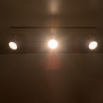 GloboStar® LEONARDO 60349 Μοντέρνο Φωτιστικό Οροφής Ράγα με Κινούμενα Σποτ LED Spot Downlight 30W 3600lm 60° AC 220-240V IP20 Μ52 x Π7 x Υ11.8cm – Λευκό – Φυσικό Λευκό 4500K – Bridgelux COB – 5 Years Warranty