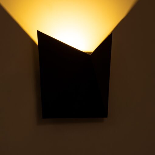 GloboStar® STEALTH 60520 Φωτιστικό Τοίχου – Απλίκα Αρχιτεκτονικού Φωτισμού Εσωτερικού/Εξωτερικού Χώρου Up or Down LED 10W 1000lm 60° AC220-240V Αδιάβροχο IP65 – Σώμα Αλουμινίου & Tempered Glass – Μ17 x Π17 x Υ7.5cm – Θερμό Λευκό 2700K – Μαύρο – Bridgelux Chip – 5 Years Warranty