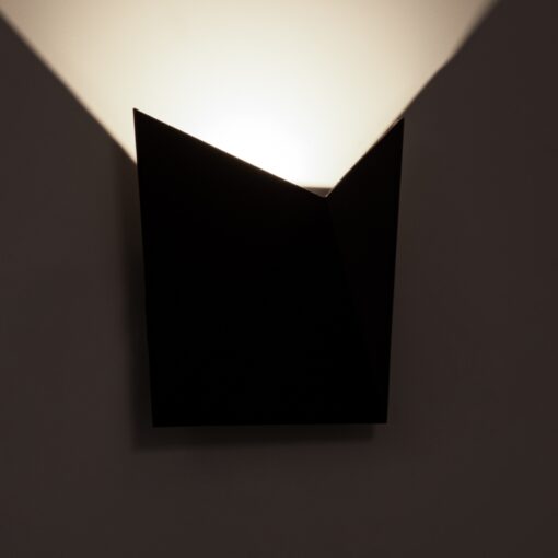 GloboStar® STEALTH 60523 Φωτιστικό Τοίχου – Απλίκα Αρχιτεκτονικού Φωτισμού Εσωτερικού/Εξωτερικού Χώρου Up or Down LED 10W 1100lm 60° AC220-240V Αδιάβροχο IP65 – Σώμα Αλουμινίου & Tempered Glass – Μ17 x Π17 x Υ7.5cm – Φυσικό Λευκό 4500K – Μαύρο – Bridgelux Chip – 5 Years Warranty