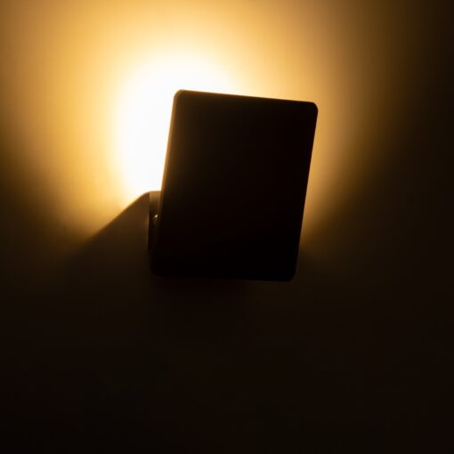 GloboStar® CUADRADO 60571 Φωτιστικό Τοίχου – Απλίκα Αρχιτεκτονικού Φωτισμού Εσωτερικού/Εξωτερικού Χώρου Up or Down LED 10W 1000lm 60° AC220-240V Αδιάβροχο IP65 – Σώμα Αλουμινίου & Tempered Glass – Μ14 x Π14 x Υ4.5cm – Θερμό Λευκό 2700K – Μαύρο – Bridgelux Chip – 5 Years Warranty