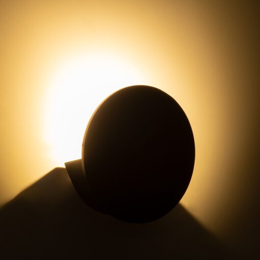 GloboStar® REDONDO 60574 Φωτιστικό Τοίχου – Απλίκα Αρχιτεκτονικού Φωτισμού Εσωτερικού/Εξωτερικού Χώρου Up or Down LED 10W 1000lm 60° AC220-240V Αδιάβροχο IP65 – Σώμα Αλουμινίου & Tempered Glass – Μ14 x Π14 x Υ4.5cm – Θερμό Λευκό 2700K – Μαύρο – Bridgelux Chip – 5 Years Warranty