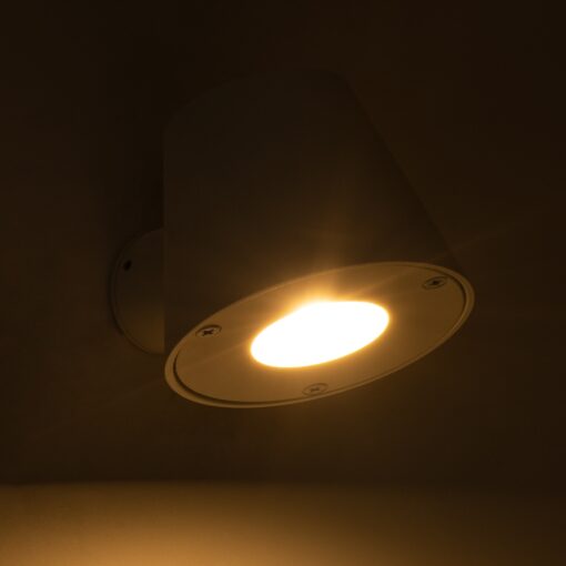 GloboStar® GARDENIA 60793 Φωτιστικό Τοίχου – Απλίκα Αρχιτεκτονικού Φωτισμού Εσωτερικού/Εξωτερικού Χώρου Up or Down Μονόφωτο 1 x GU10 AC220-240V Αδιάβροχο IP65 – Σώμα Αλουμινίου & Tempered Glass – Μ9.5 x Π13 x Υ7.7cm – Λευκό – 5 Years Warranty