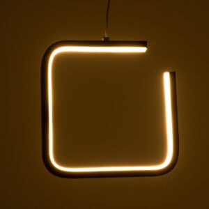 GloboStar® CEROBA 61308 Κρεμαστό Φωτιστικό Οροφής Linear Design LED CCT 12W 1320lm 360° AC 220-240V – Εναλλαγή Φωτισμού μέσω Διακόπτη On/Off All In One Ψυχρό 6000k+Φυσικό 4500k+Θερμό 2700k Μ22 x Π2 x Υ22cm – Μαύρο – 3 Years Warranty