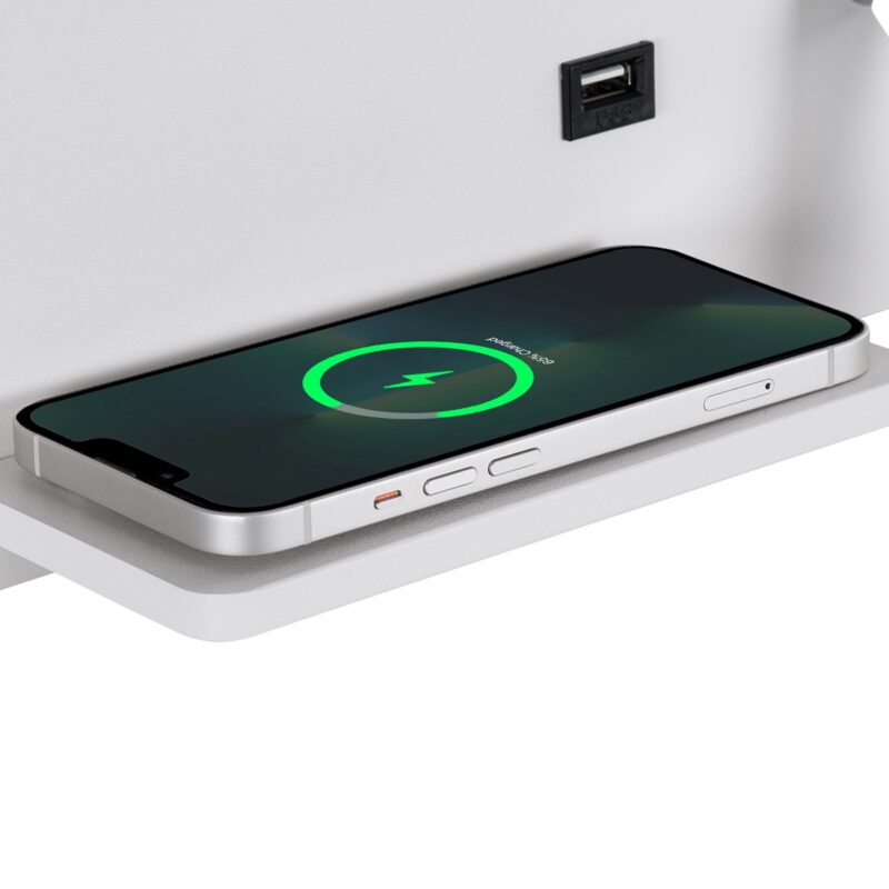 GloboStar® PALADIN 61354 Μοντέρνο Φωτιστικό Τοίχου – Απλίκα Ξενοδοχείου Bed Side LED 6W 720lm 36° AC 220-240V – Reading Light & Κρυφός Φωτισμός – Φορτιστές USB 3A & Wireless 20W – Μ30 x Π11 x Υ12cm – Φυσικό Λευκό 4500K – Λευκό – Δεξί