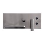 GloboStar® PALADIN 61355 Μοντέρνο Φωτιστικό Τοίχου – Απλίκα Ξενοδοχείου Bed Side LED 6W 720lm 36° AC 220-240V – Reading Light & Κρυφός Φωτισμός – Φορτιστές USB 3A & Wireless 20W – Μ30 x Π11 x Υ12cm – Φυσικό Λευκό 4500K – Νίκελ Βούρτσας – Αριστερό