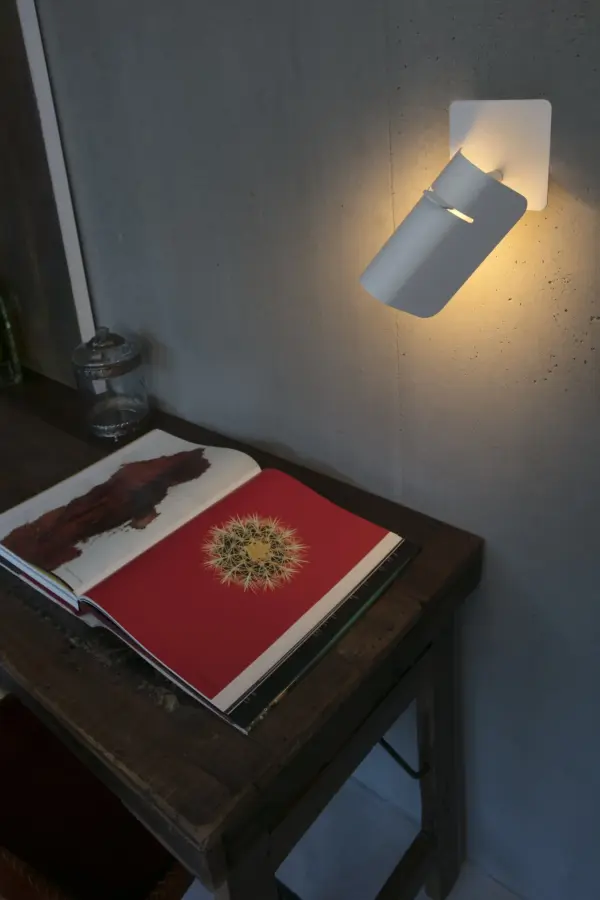 Faro Barcelona SMILE  Επιτοίχιο Φωτιστικό Σε Λευκό Χρώμα  15W   – 62130