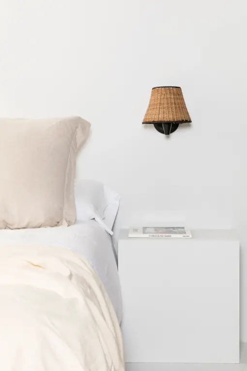 Faro Barcelona SUMBA Επιτοίχιο Φωτιστικό E27 σε Μαύρο/Ραττάν 15W  – 64307-71