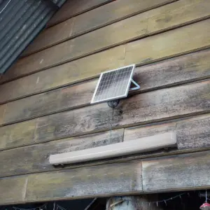 LED Ηλιακό Γραμμικό Φωτιστικό με Λευκό Σώμα και Χειριστήριο 18W V-TAC 120cm Αδιάβροχο  3000K-4000K-6400K – 6500