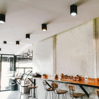 Επιφανειακό φωτιστικό Spot GU10 στρογγυλό με μαύρο & χρυσό σώμα V-TAC – 6691