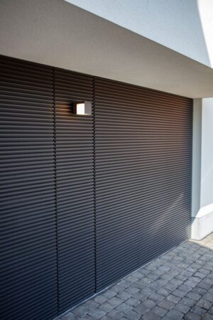 Lutec Cuba Επιτοίχιο Φωτιστικό Εξωτερικού Χώρου Μαύρου Χρώματος LED 600lm 3000K IP54 – 5193803012