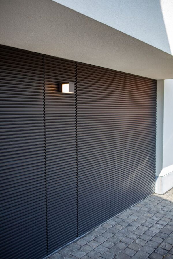 Lutec Cuba Επιτοίχιο Φωτιστικό Εξωτερικού Χώρου Μαύρου Χρώματος LED 600lm 3000K IP54 – 5193803012