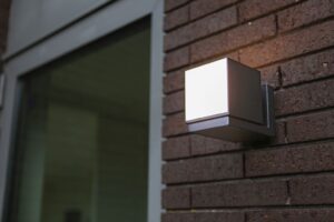 Lutec Cuba Επιτοίχιο Φωτιστικό Εξωτερικού Χώρου Σκούρο Γκρι Χρώμα Περιστρεφόμενο 4000K LED 600lm 4000K IP54 – 5193814118