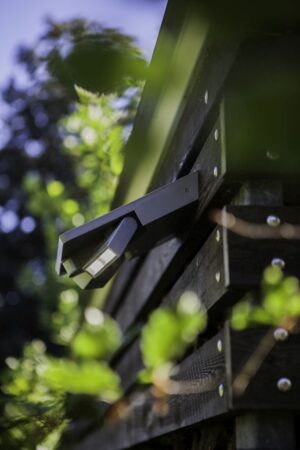 Lutec Tilly Επιτοίχιο Φωτιστικό Ηλιακό Με Ανιχνευτή Κίνησης Ασημί Χρώματος LED Dimmable 420lm 4000K IP44 – 6901201000