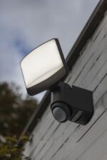 Lutec Sunshine Ηλιακός Προβολέας Τοίχου Με Ανιχνευτή Κίνησης Σκούρου Γκρι Χρώματος LED Dimmable 500lm 5000K IP44 – 6925601345