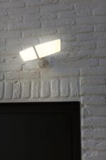 Lutec Artica Φωτιστικό Τοίχου Εξωτερικού Χώρου Με Ανιχνευτή Κίνησης Λευκού Χρώματος Connect LED Dimmable 1300lm 2700-6500K IP44  – 7635605331