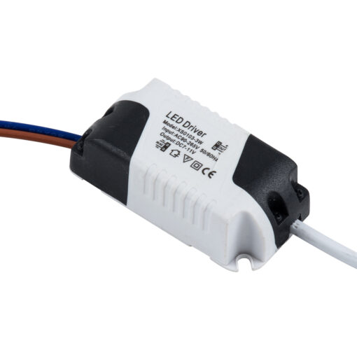 GloboStar® 73075 Πλαστικό Τροφοδοτικό SELV για Προϊόντα LED 3W – AC 220-240V σε DC 7-11V – IP20 L6 x W3 x H2cm – 3 Χρόνια Εγγύηση