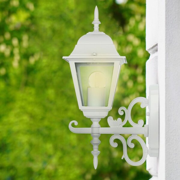 Λευκός κλασικός εξωτερικός απλίκα φαναριού, ιδανικός για κήπο ή αυλή, με σχεδιασμό vintage.