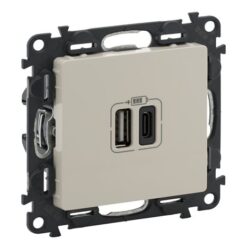 VALENA LIFE ΠΡ 2ΧUSB ΦΟΡΤ A&C 3000MA IVORY LEGRAND – 753206