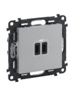 VALENA LIFE ΠΡ 2ΧUSB ΦΟΡΤ ΤΥΠΟΥ C 3000MA ALUM LEGRAND – 753307